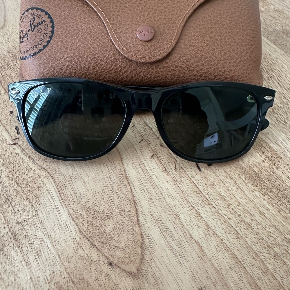 Ray-Ban Black Sunglasses with Case